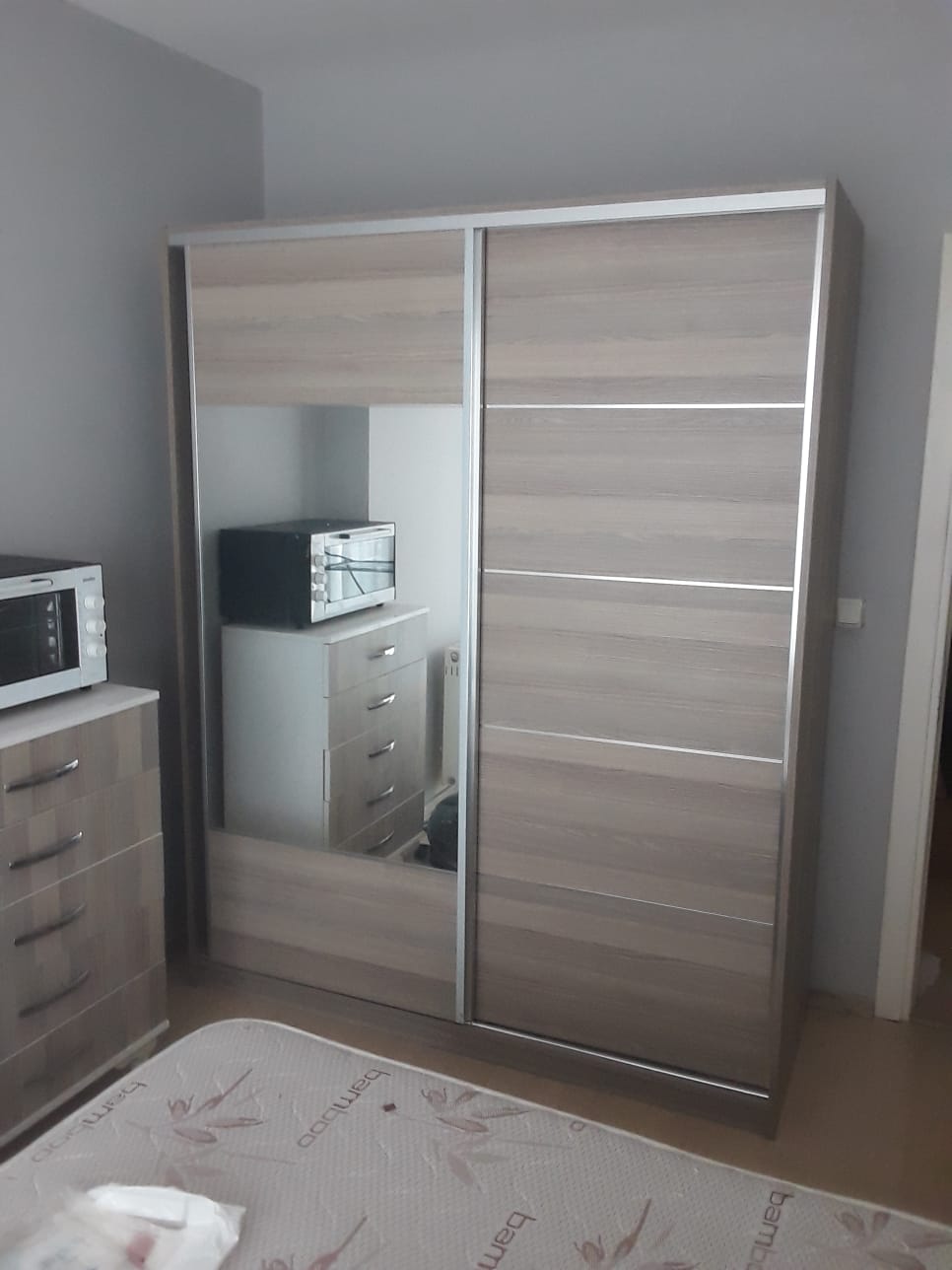 Sürgülü Elbise dolabı